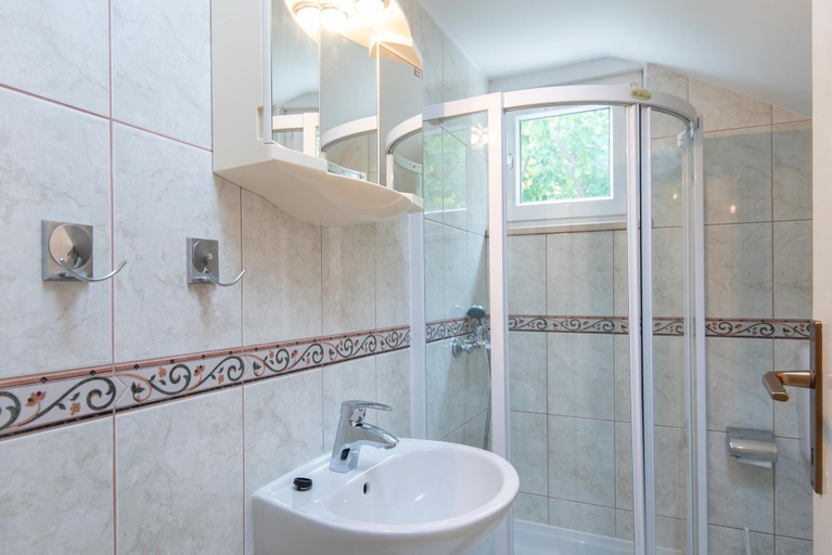 Bathroom 4, Holiday Home Clarita, Orebić