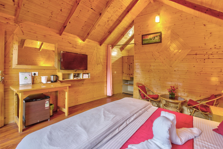 Bedroom 2, Attic Cottage by Dumnu Homes, Kullu