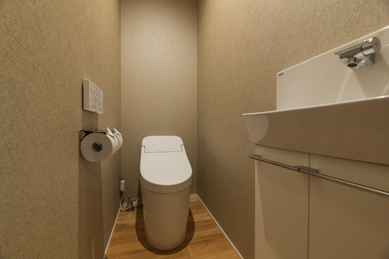 Bathroom 4, GRAND BASE Hakatamon, Fukuoka