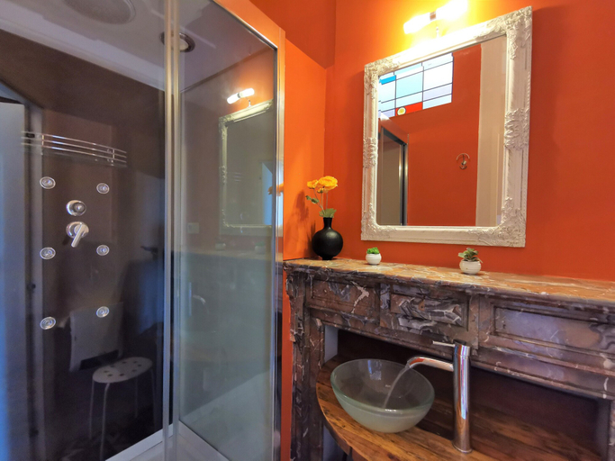 Bathroom 3, Le Manoir de la Rulette, Luxembourg