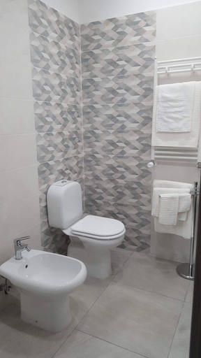 Bathroom 5, Idilliaco Inn, Catania
