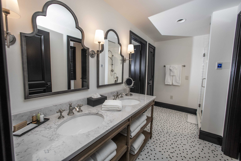 Bathroom 5, The Belfry House, Walworth