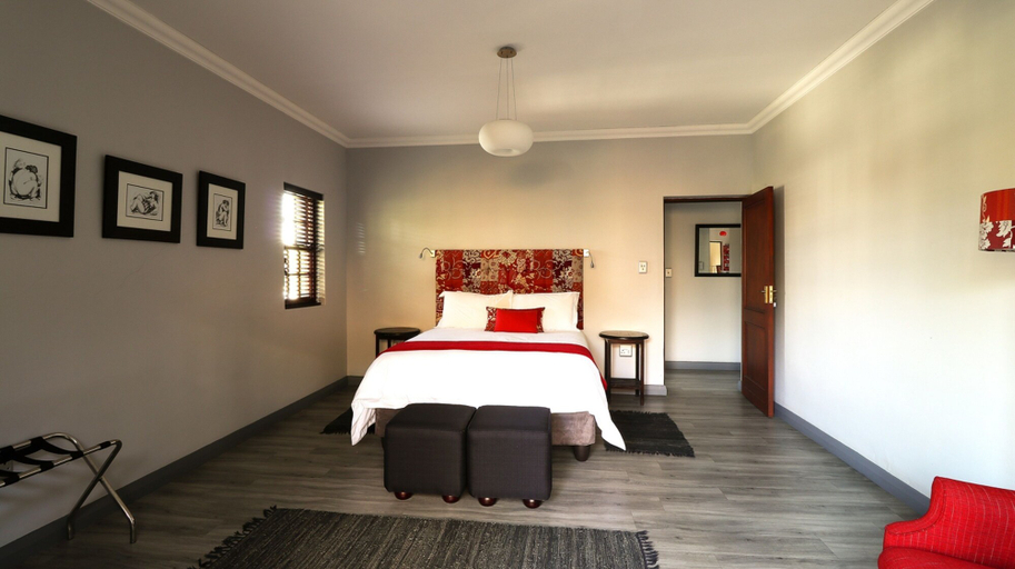 Bedroom 2, Port Del Mar Luxury Guesthouse, Overberg