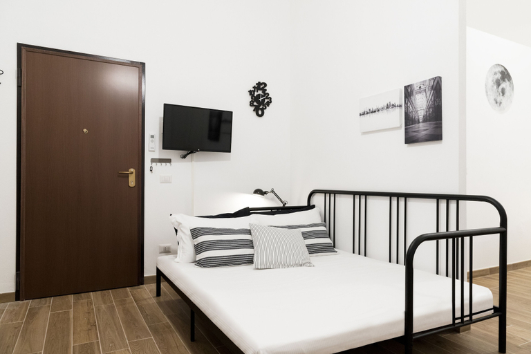 Others 5, Design Apartment Central Station, Milano