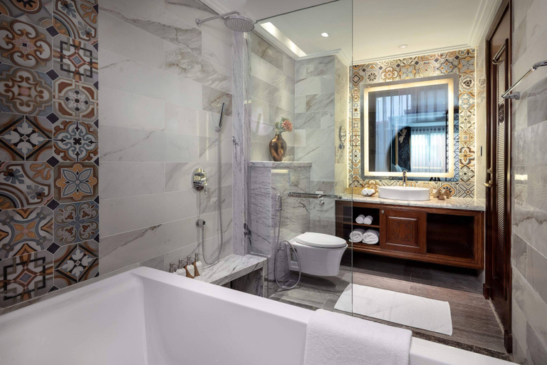 Bathroom 5, Peridot Grand Luxury Boutique Hotel, Hoàn Kiếm