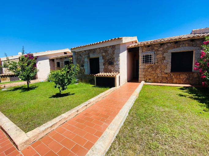 Exterior & Views, Appartamento Cala d'Ambra, Nuoro