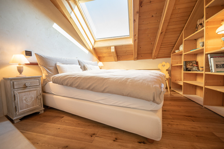 Bedroom 2, Boutique Hotel Alpenrose, Saanen
