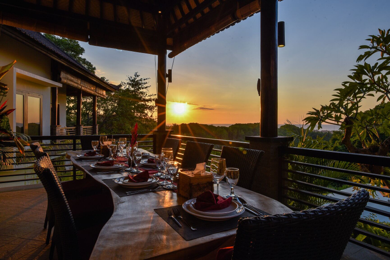 Food & Drinks 4, Villa Cahaya, Buleleng