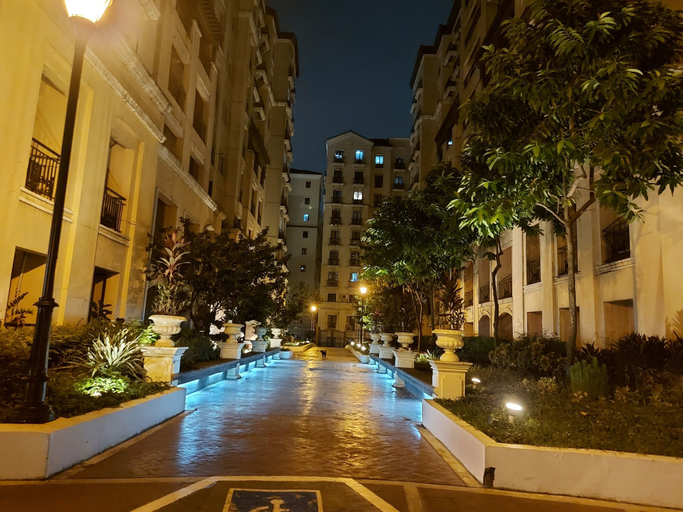 Exterior & Views 2, Sarasota Cluster 5 Newport City, Pasay City