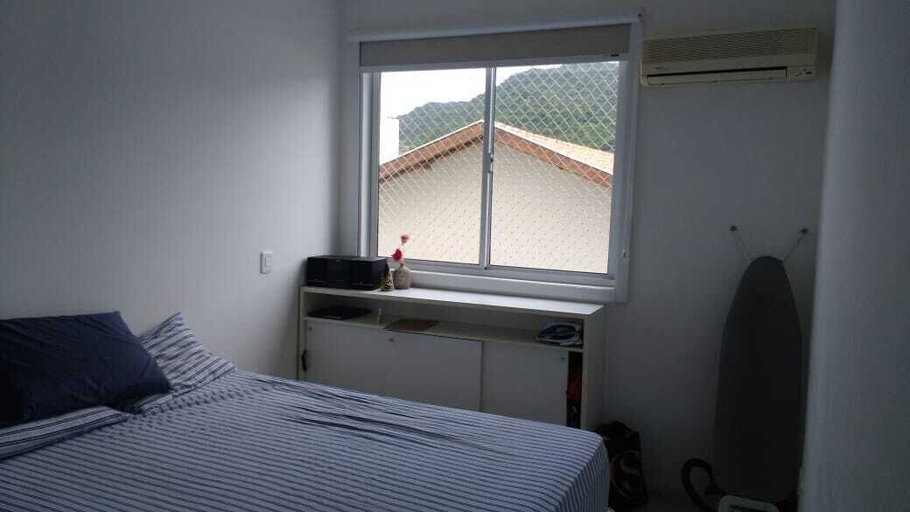 Bedroom 2, Apto 2 Quartos na Praia da Cachoeira, Florianopolis