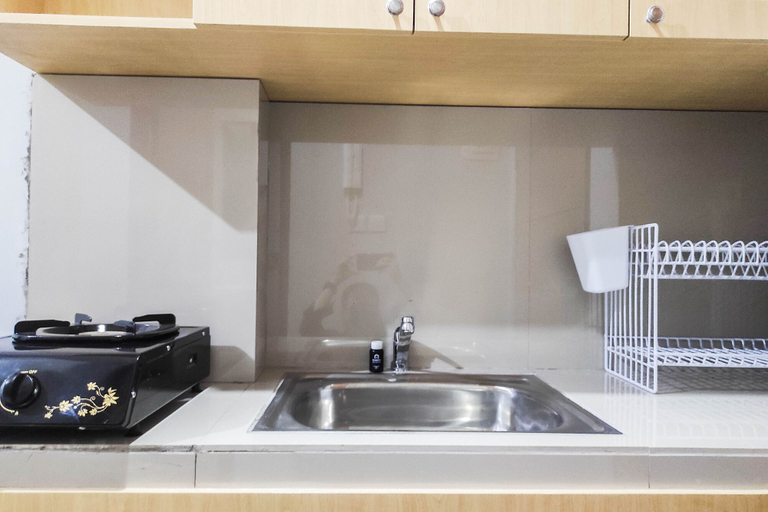Others 5, Comfy And Minimalist Studio At Vida View Apartment, Makassar