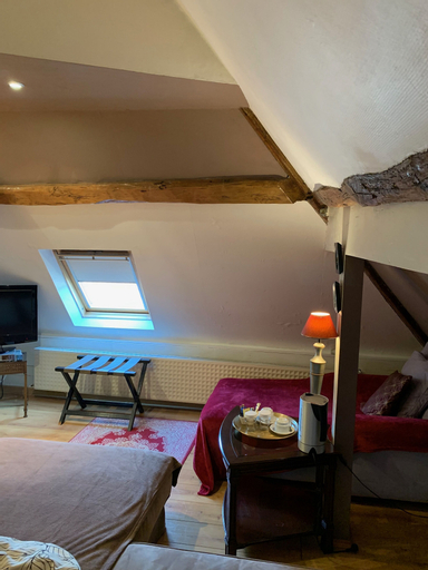 Bedroom 4, Mara Ath, Hainaut