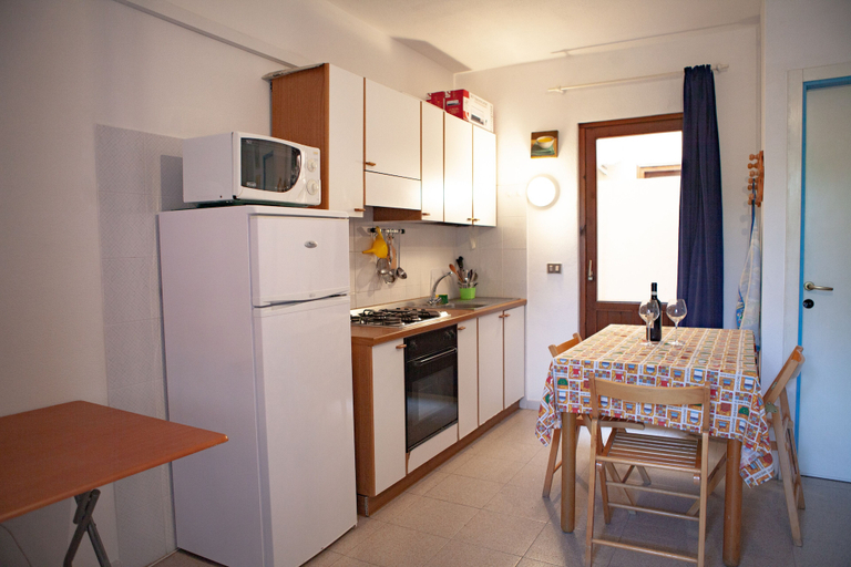 Private kitchen 4, FANTASTICO PORTO OTTIOLU GR4, Nuoro