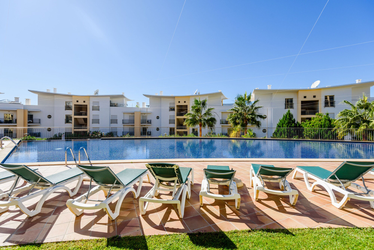 Sport & Beauty 3, Sea view Apartment with panoramic Terrace & 2 Swimming pools, Albufeira
