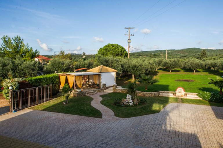 Exterior & Views, Cozy Flat In An Olive Grove Near a Sandy Beach, Peloponnese