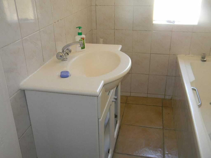 Bathroom 3, M2T Guest House, City of Cape Town