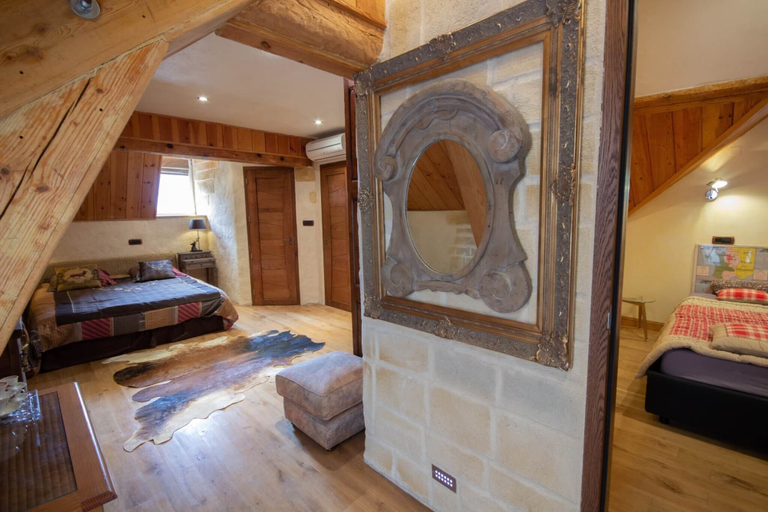 Bedroom 2, Chateau de Druon, Pyrénées-Atlantiques