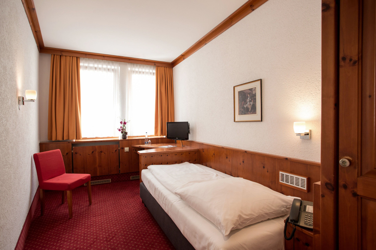 Bedroom 3, Steichele Hotel & Weinrestaurant, Nürnberg