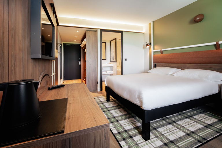 Bedroom 4, ibis Styles Castelnaudary, Aude