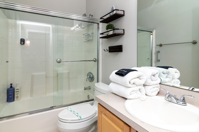 Bathroom, Vacation Haven on Bailey, Polk