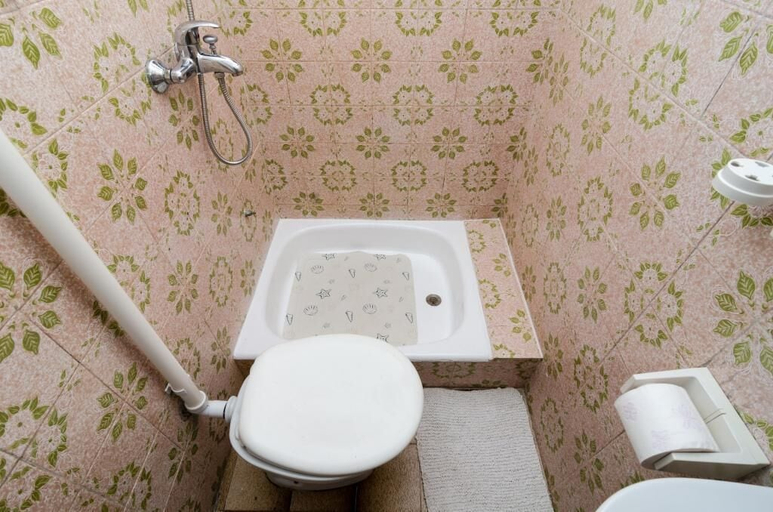 Bathroom 2, GH Kola, Dubrovačko Primorje