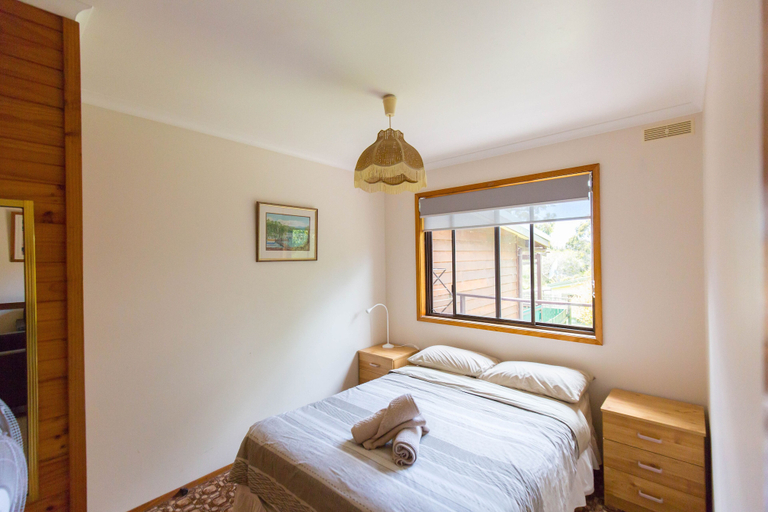 Bedroom 3, Wonboyn Cabins & Caravan Park, Bega Valley