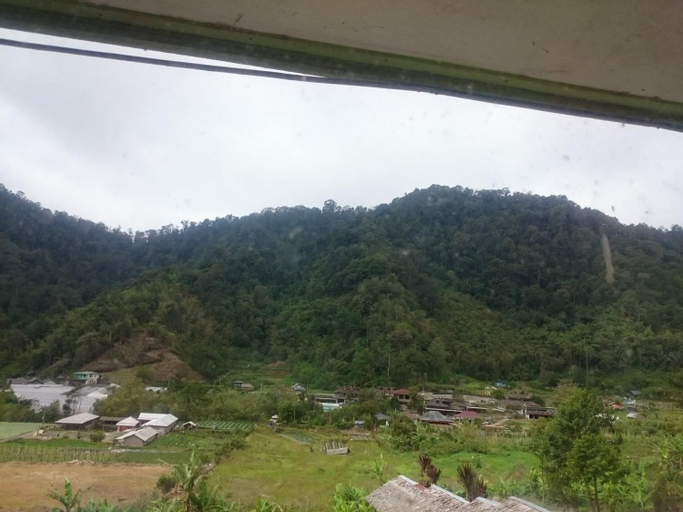 Exterior & Views 5, Penginapan Biringta, Karo
