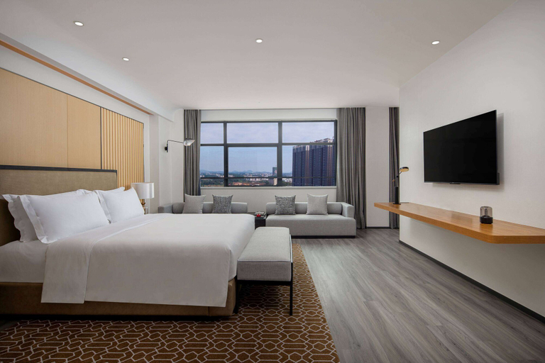 Bedroom 2, Ramada By Wyndham Maoming Dianbai, Maoming