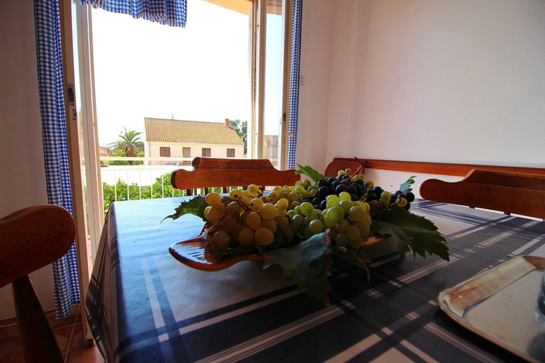 Others 5, Apartment Domestic, Orebić