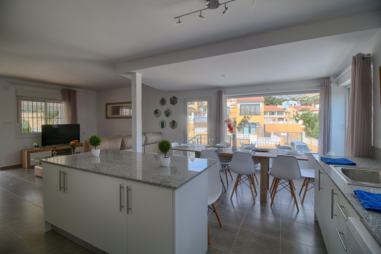 Others 5, Villa Tatiana, Alicante