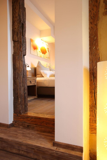Bedroom 4, Hotel MainChateau, Offenbach