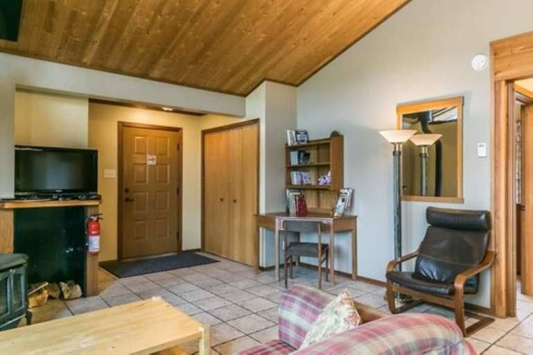 Others 5, Les Chalets du Lac Grenier, Matawinie