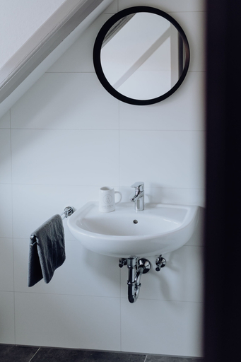 Bathroom 5, Hotel DAS STEIN, Rosenheim