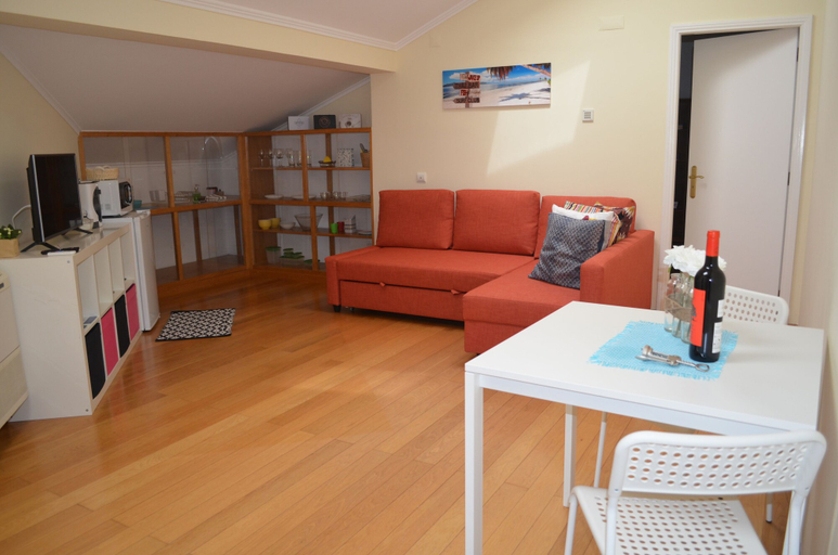 Others 5, Cozy Studio at Carcavelos Beach, Cascais