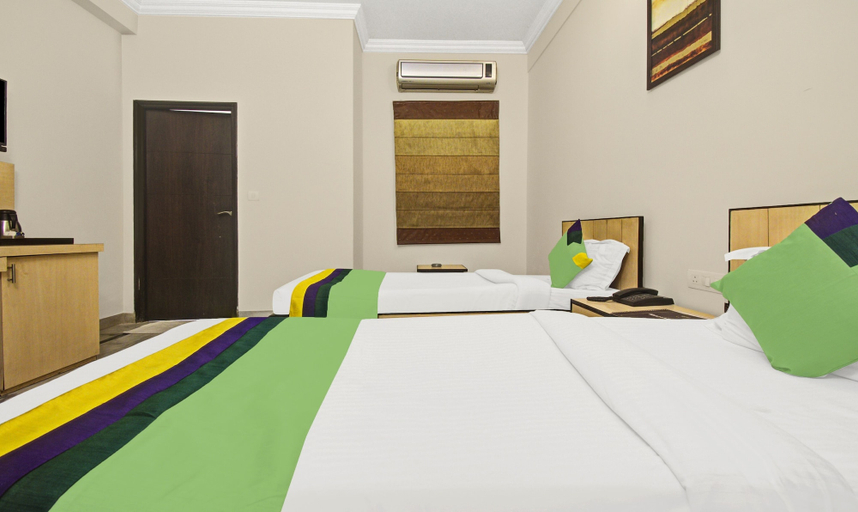 Bedroom 4, Treebo Maharaja Residency Family Hotel, Jaipur
