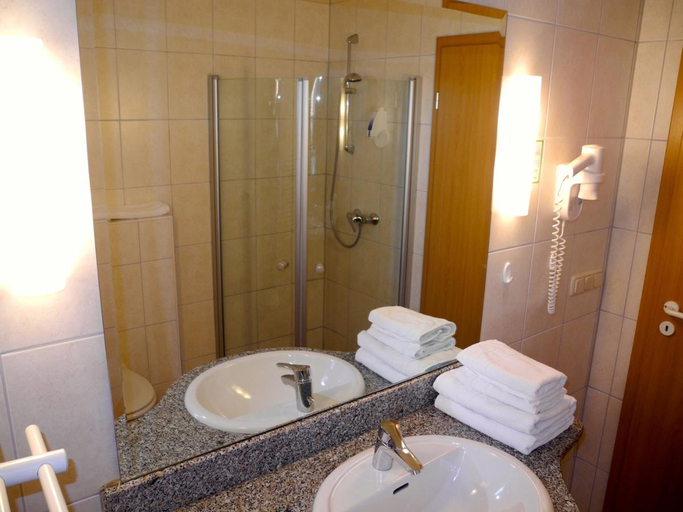 Bathroom 5, Hotel Pension Kühne, Nordwestmecklenburg
