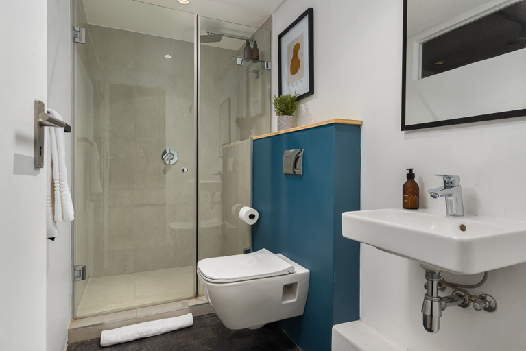 Bathroom 4, FortyOnL 608, City of Cape Town
