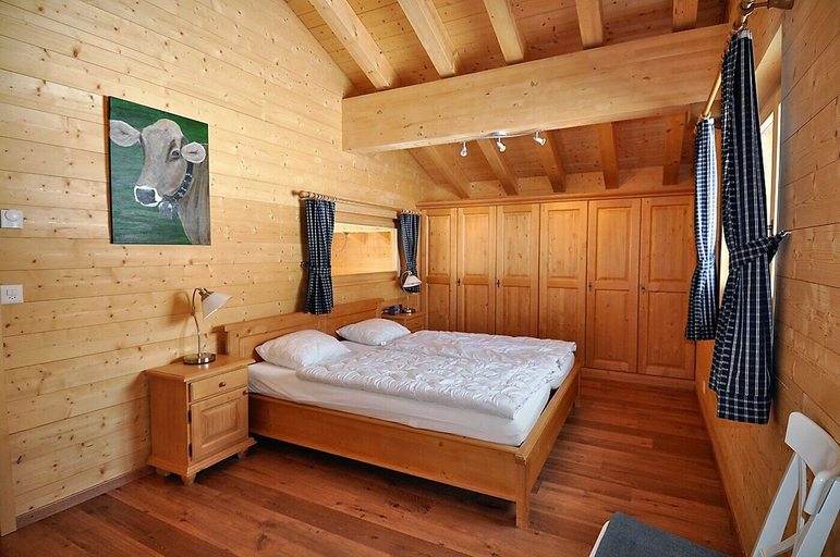 Bedroom 3, Laackerhof, Raron