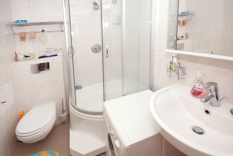 Bathroom 3, Uzkanaves Apartments, Palangos