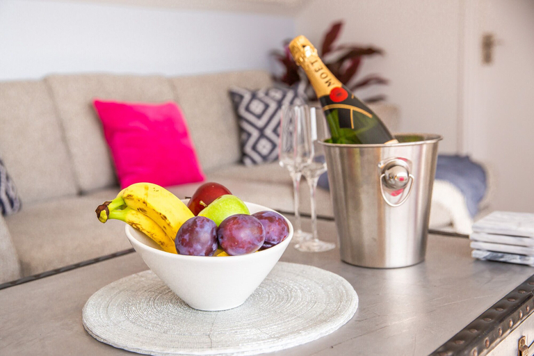 Food & Drinks 5, Sea View Penthouse, Norfolk