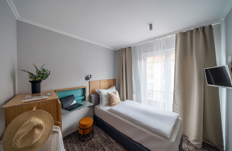 Bedroom 2, Duett, Győr