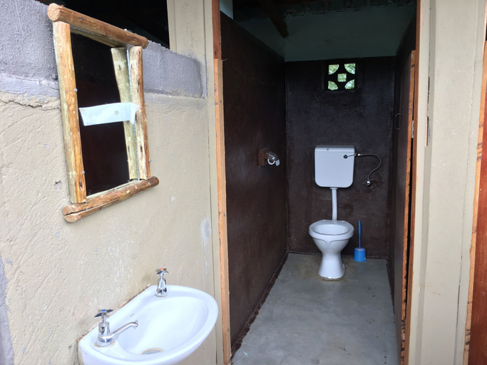 Bathroom, Paje River Camp, Serowe
