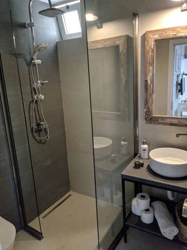 Bathroom 2, Casa Mia