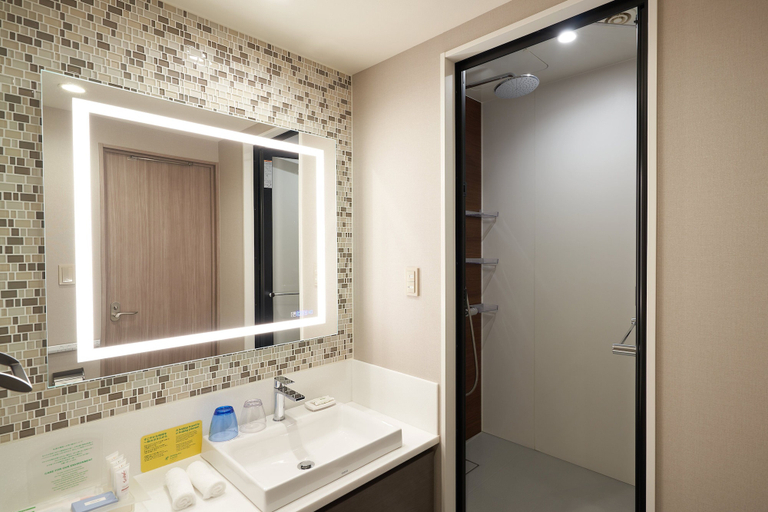 Bathroom 3, Holiday Inn & Suites SHIN OSAKA by IHG, Osaka