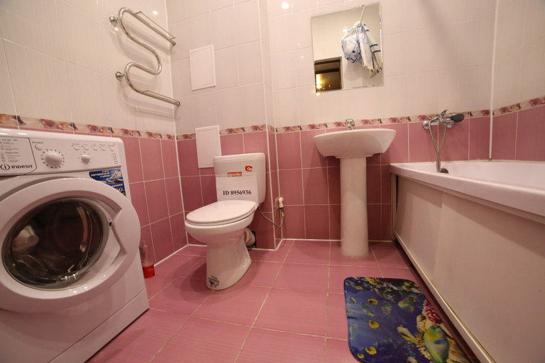 Bathroom, Komsomolskaya 15 - 164, Ufimskiy rayon