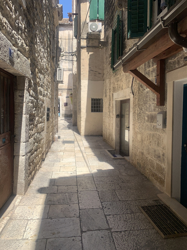 Others 3, Tortosa Stari Grad, Split