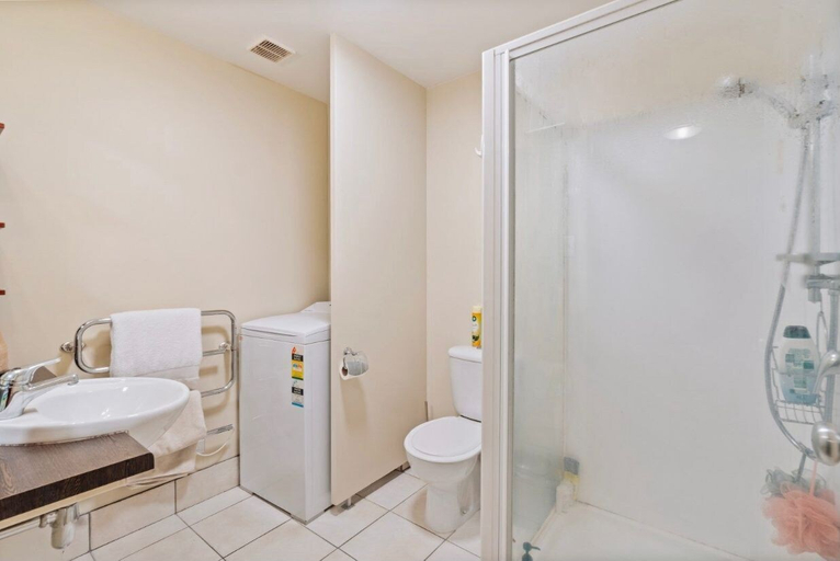 Bathroom, 2-BEDROOM APARTMENT - BEECHWOOD, Queenstown-Lakes