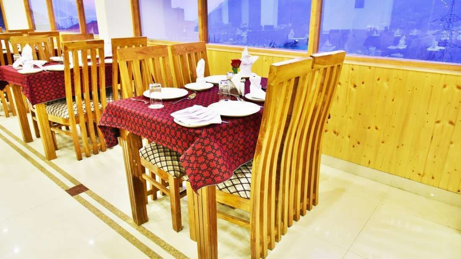 Food & Drinks 4, Whistling Pines Resorts and Spa, Kullu