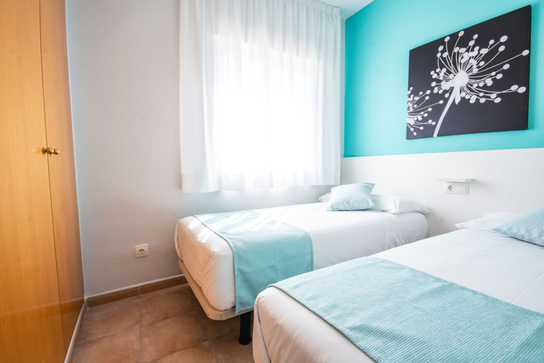 Bedroom 3, GoCosta Villas Cumbres Family Luxe 4, Tarragona