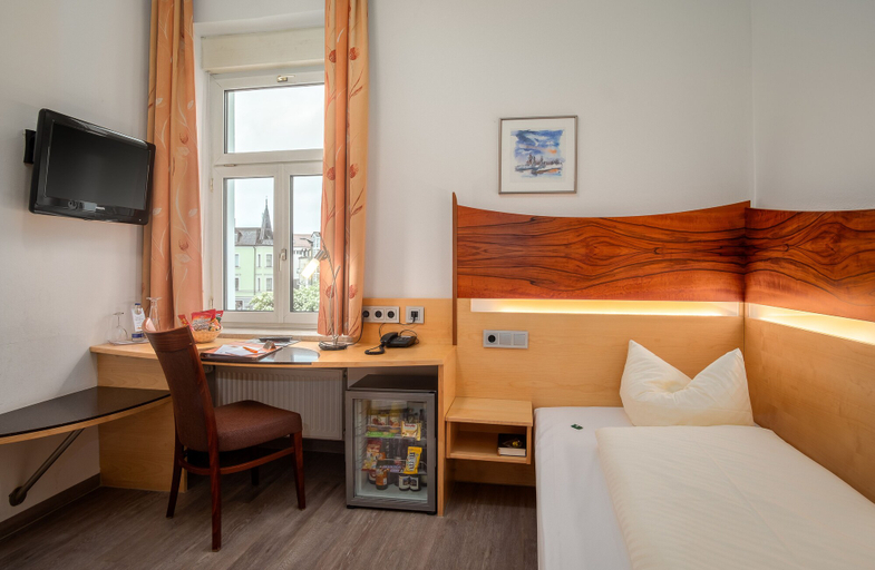 Bedroom 3, Hotel Spitzberg, Passau